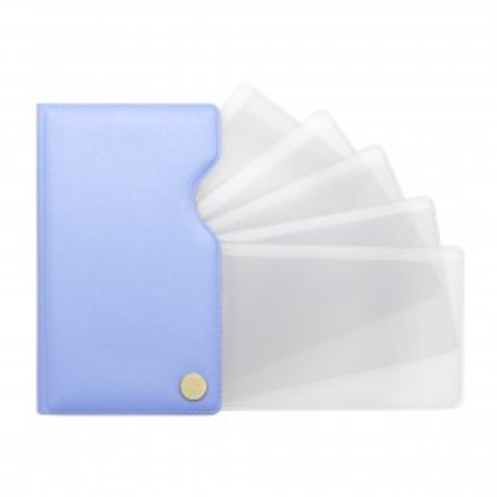 Футляр для пласт. карт на винте 67*113мм, светло-голубой